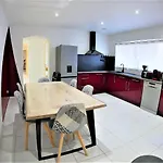 Le Salsero T4 De 93m2 En Centre Avec Billard Clim Prime Video Wifi Fibre نيم